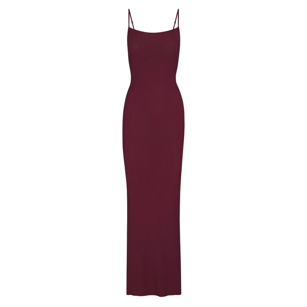 Skims “Soft Lounge Dress” in Wine!